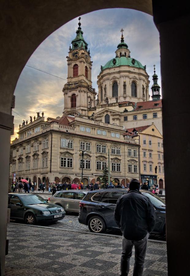 Utulny Byt Pod Prazskym Hradem Apartment Prague Exterior photo